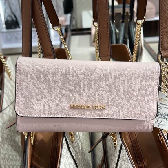 MICHAEL KORS JET SET TRAVEL LARGE TRIFOLD WALLET POWDER BLUSH COLOR - Picture 2 of 16